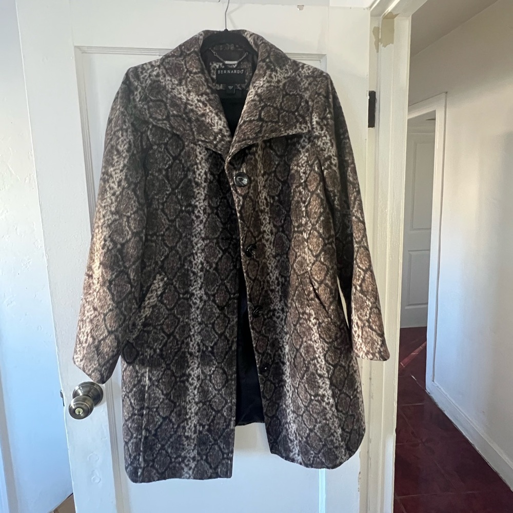 Bernardo Leopard Patterned Jacket